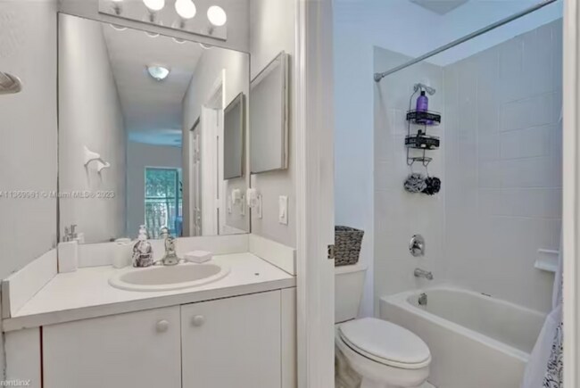 Building Photo - 1212 Santa Catalina Ln