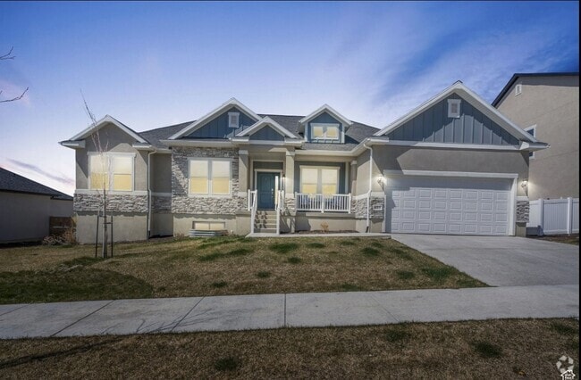 Building Photo - 457 N Woodland Rd