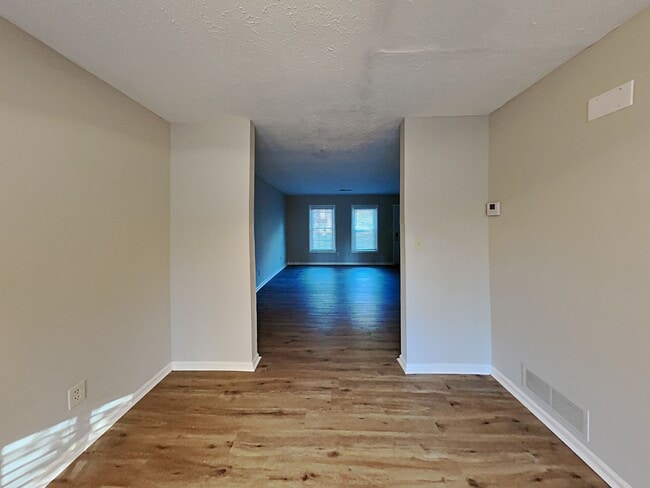Building Photo - 159 Timber Creek Ln SW