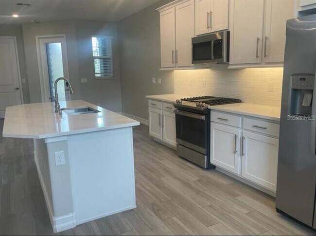 Building Photo - 4596 Almada Ln