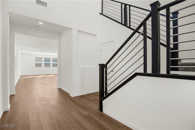 Foto del edificio - 3055 Magnolia Rnch Ave