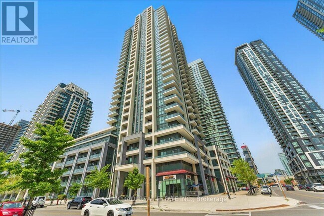 Photo du bâtiment - 4055-4055 Parkside Village Dr