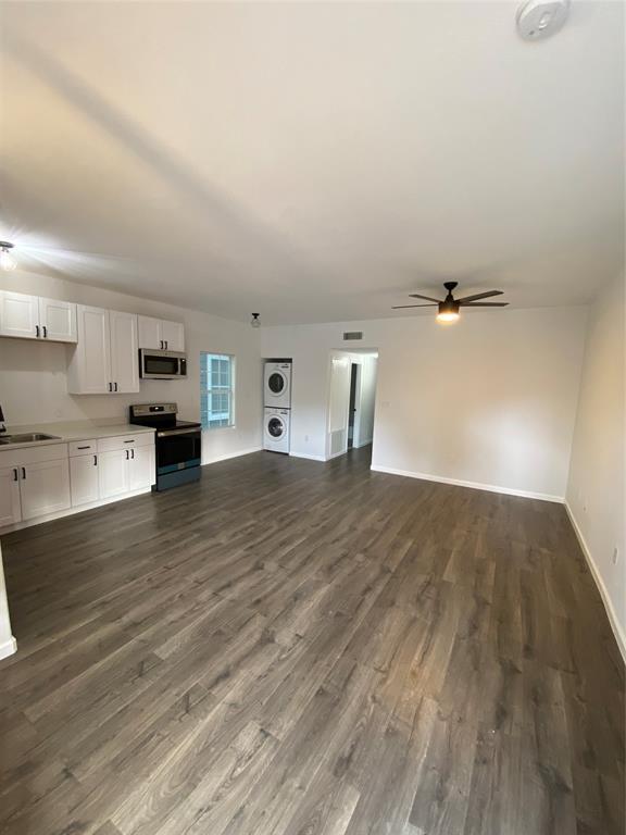 Foto del edificio - 7827 Goode St