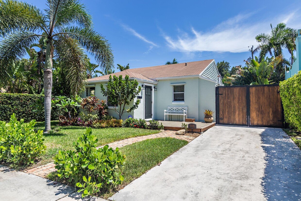 Foto principal - 606 Westwood Rd