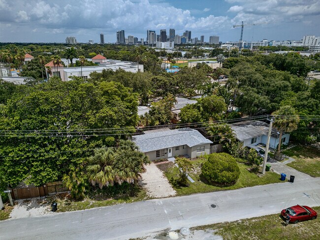 Foto del edificio - 317 SW 19th St
