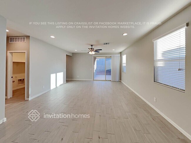 Building Photo - 4625 Greenleaf Dr