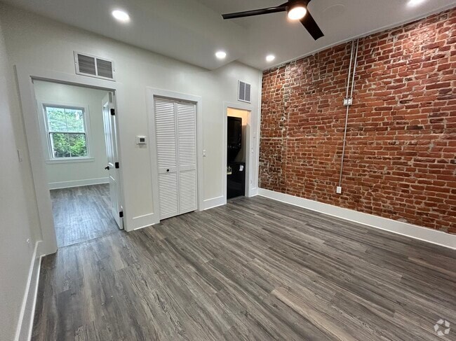 Building Photo - 1808 W Susquehanna Ave