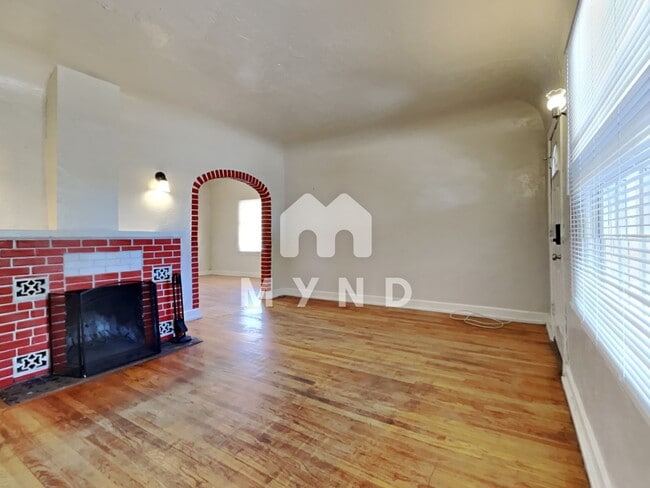 Building Photo - 1401 E Garfield St