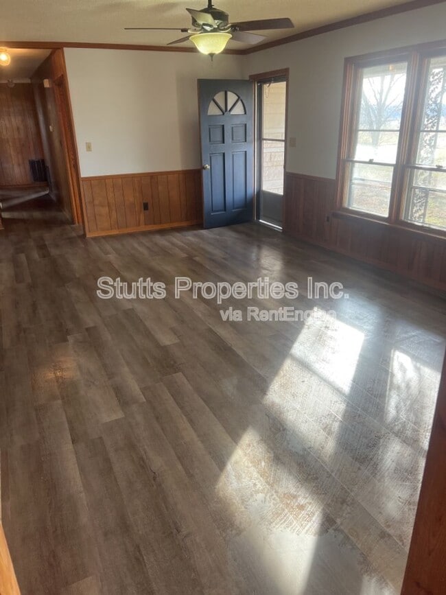 Building Photo - 680 Co Rd 84