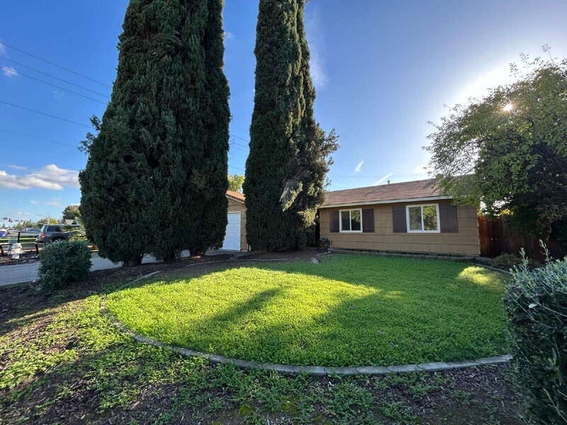 Primary Photo - 2170 McGregor Dr