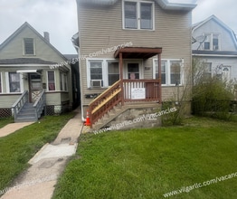 Building Photo - 610 W 144th St