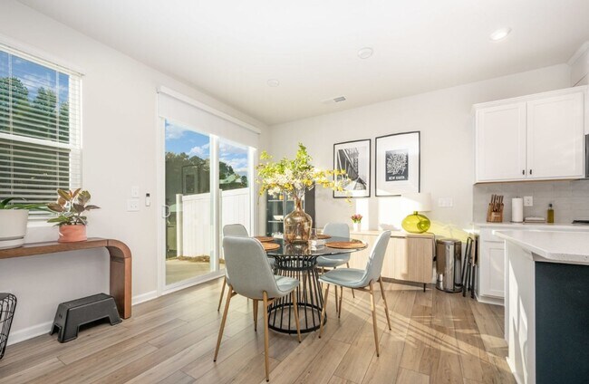 Foto del edificio - 11226 Bartrams Wy