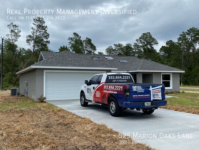 Foto del edificio - 525 Marion Oaks Ln