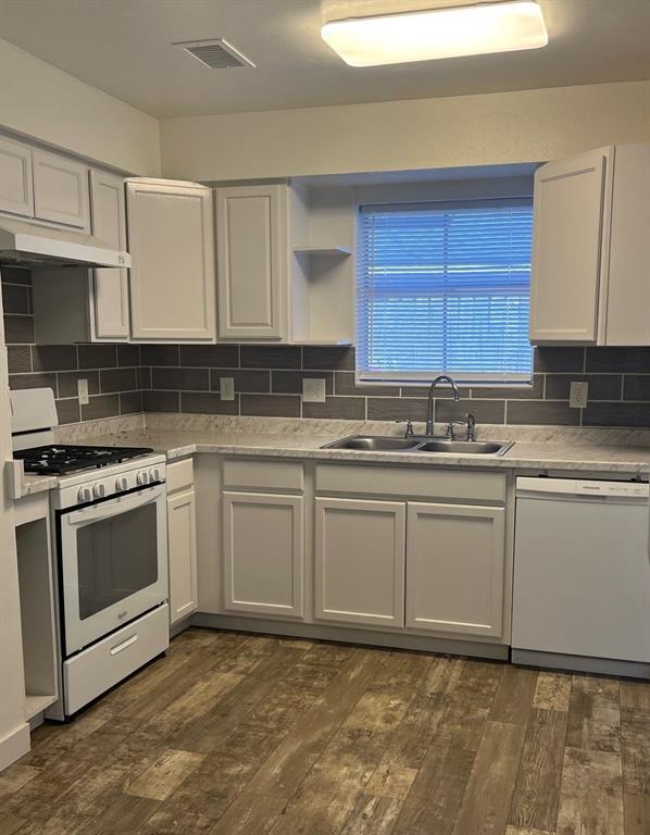 Foto del edificio - 22950 Red Leo Ln