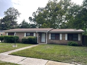 Building Photo - 3528 Jacona Dr