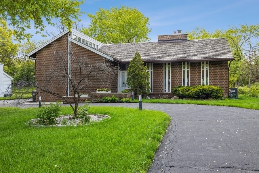 Primary Photo - 60 Sheffield Ln