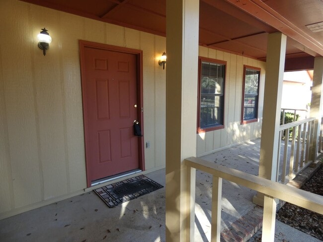 Building Photo - Great home in the heart of Pace!