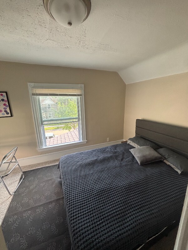 Foto principal - 111 Sweet St NE