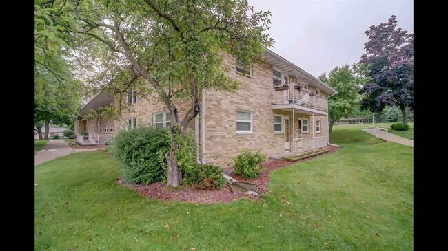 Building Photo - 314 N Segoe Rd