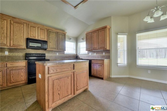 Building Photo - Gorgeous single story home in Dawson Ranch.