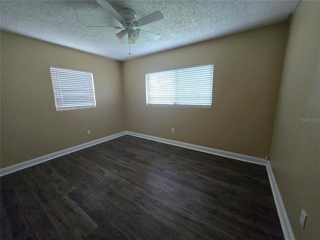 Building Photo - 1630 Summerdale Dr