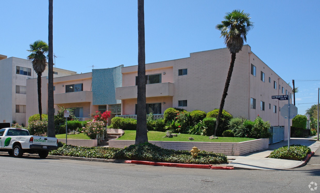 Primary Photo - 545 N Hayworth Ave