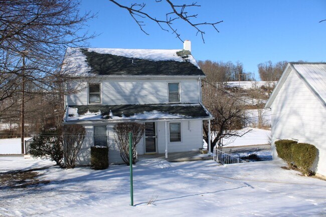 Building Photo - 1687 W Springfield Rd