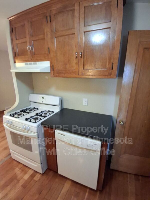 Foto del edificio - 3710 E 43rd St