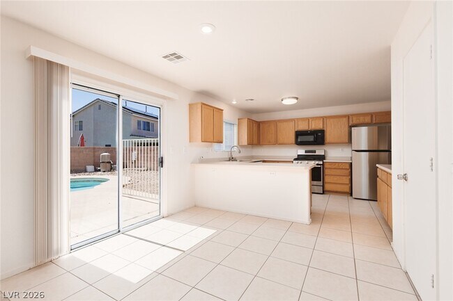 Building Photo - 6042 Highland Gardens Dr