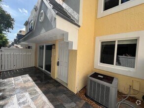 Building Photo - 6855 SW 45th Ln