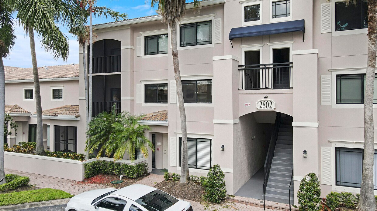 Foto principal - 2802 Sarento Pl