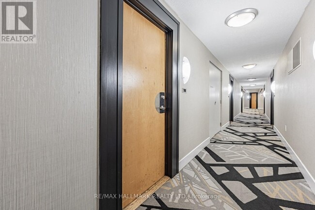 Building Photo - 83 Borough Dr