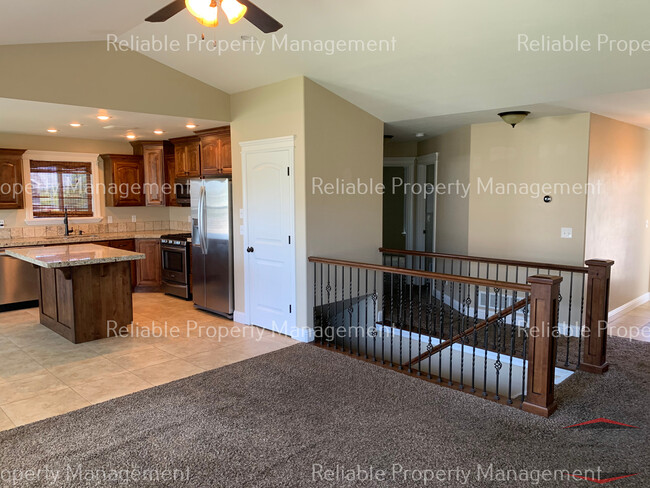Building Photo - 6397 Glen Abby Cir