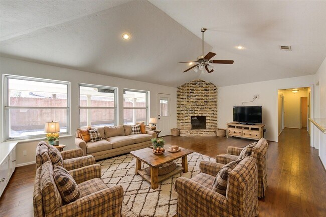 Foto del edificio - 29115 Raestone St