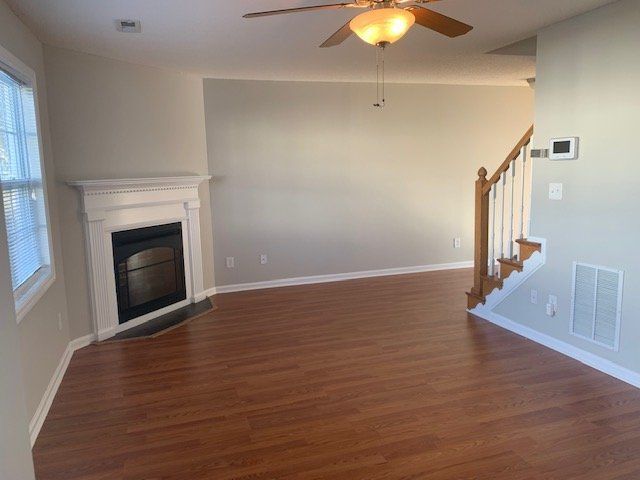 Foto del edificio - 1205 Cross Creek Cir
