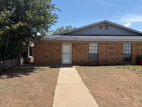 Building Photo - 405 W Spruce Ave