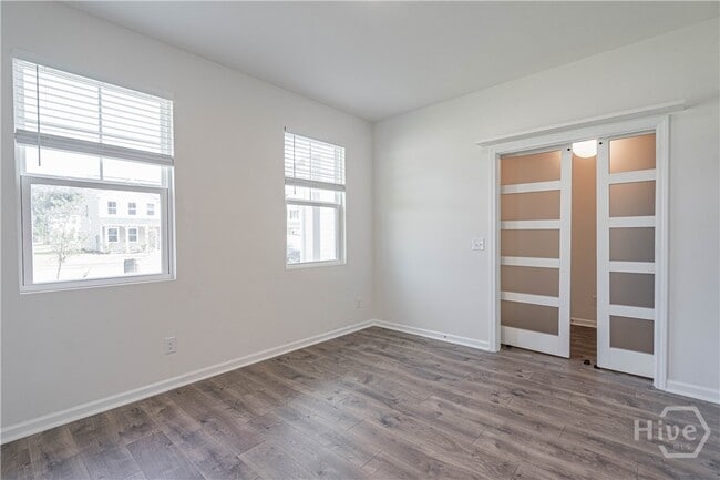 Building Photo - 318 Serengeti Blvd