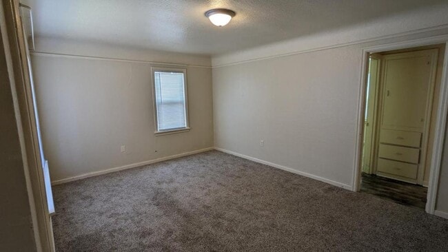 Foto del edificio - 1066 Howard St SE