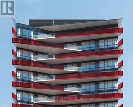 Building Photo - 215 Queen St W