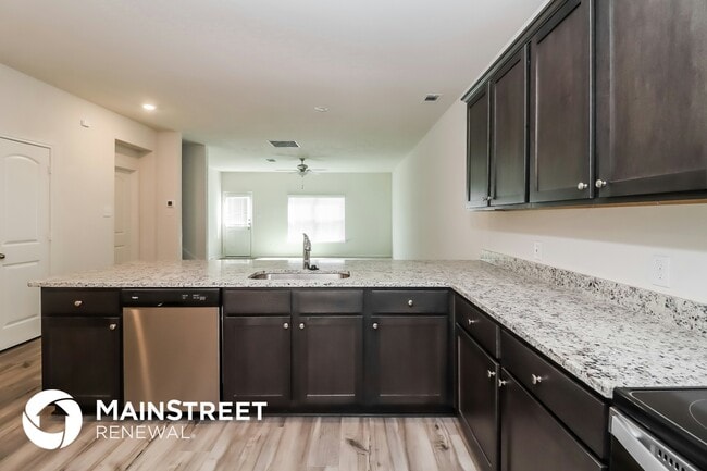 Foto del edificio - 149 Switchback Hl Rd