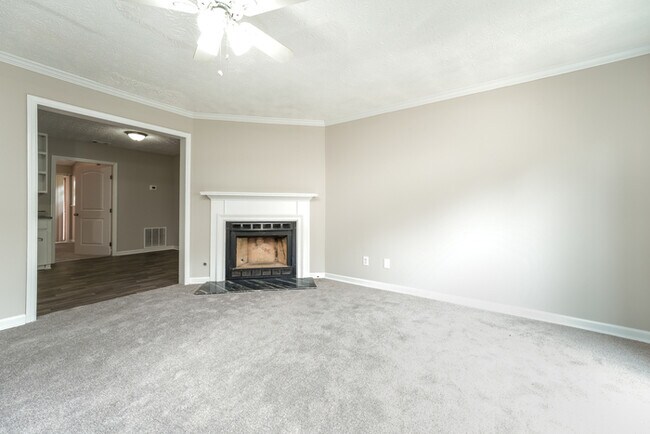 Foto del edificio - 5713 Wells Cir