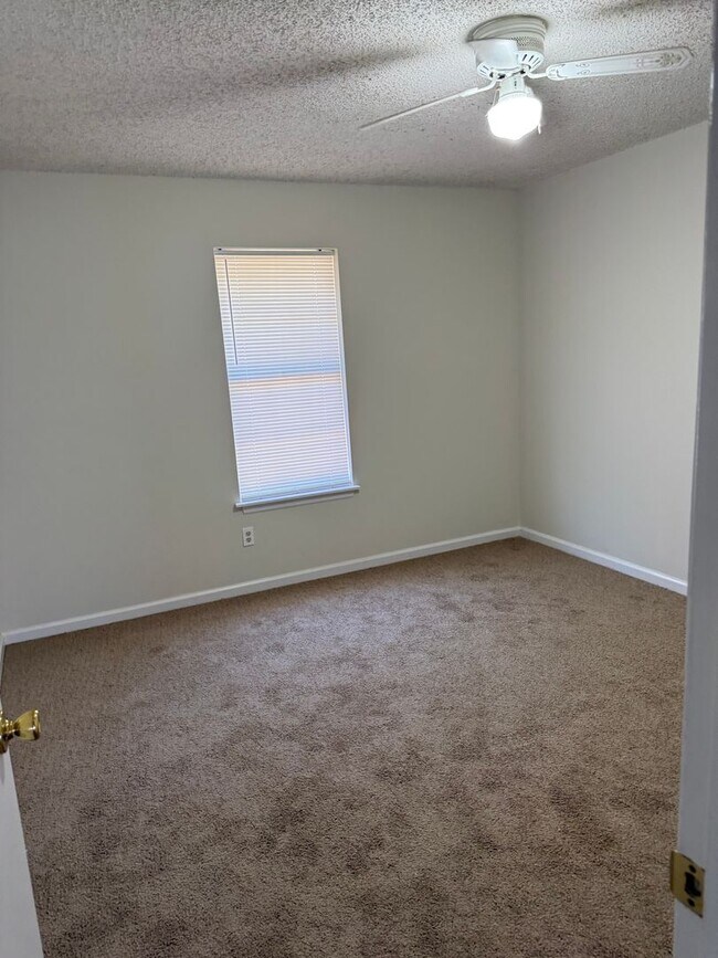 Foto del edificio - 562 Green Gable Ct