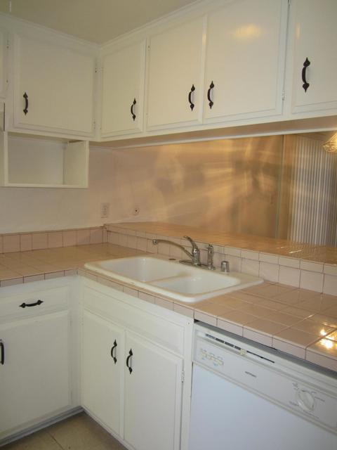 Foto del edificio - 2431 Bayshore Ave