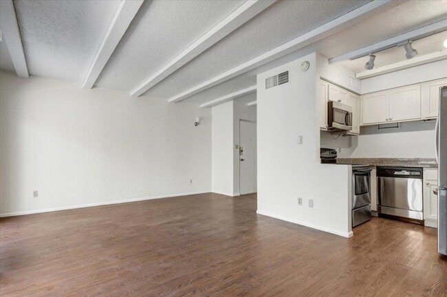 Building Photo - 1014 E Osborn Rd