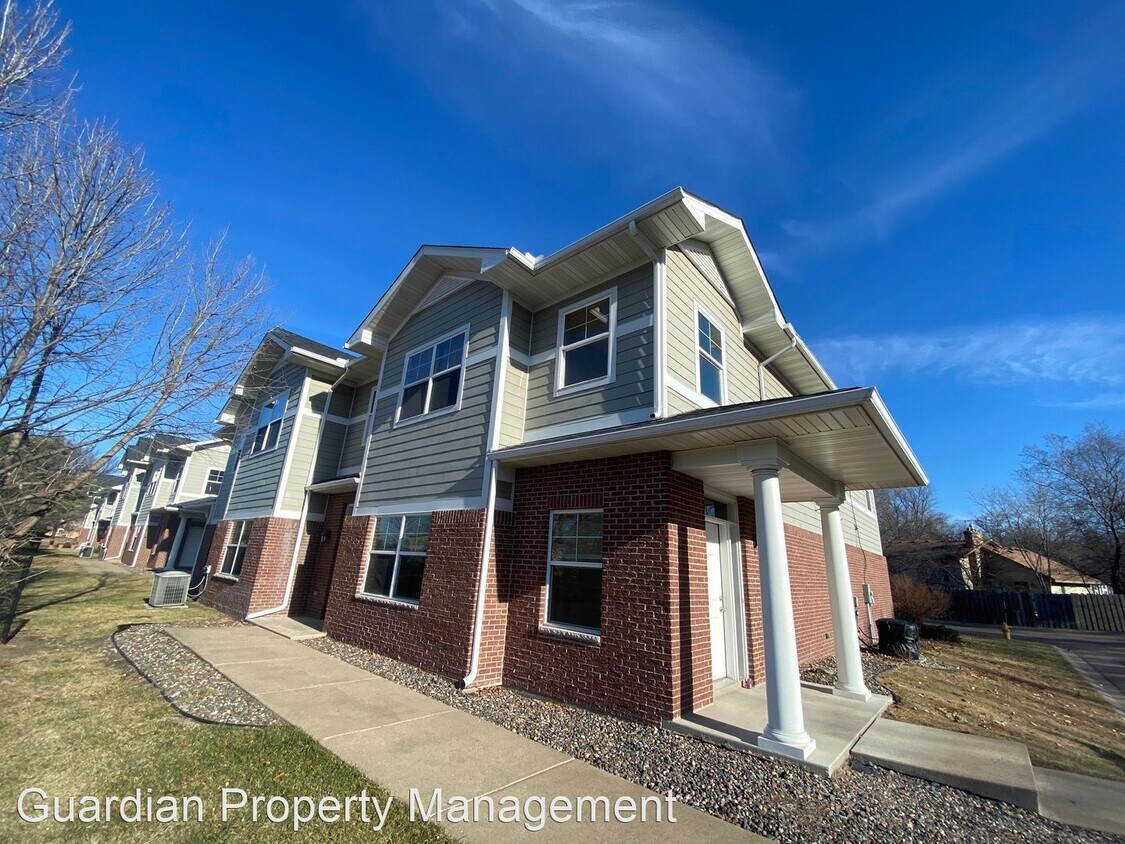 Primary Photo - 3 br, 2.5 bath House - 3686 Coon Rapids Bl...