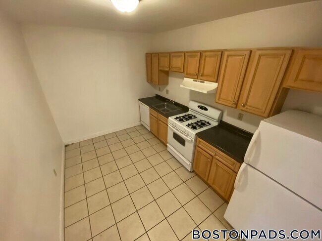 Building Photo - 23 Egremont Rd