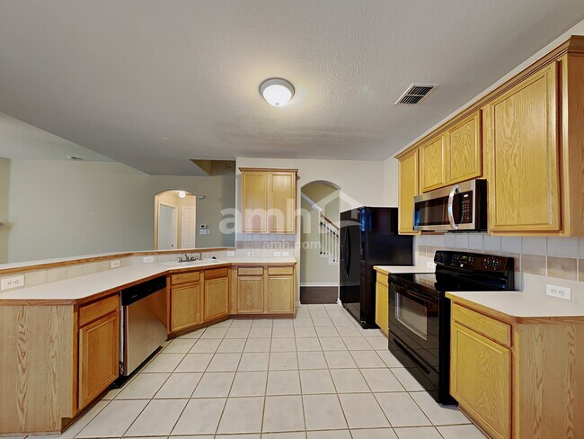 Building Photo - 1218 Kynette Dr