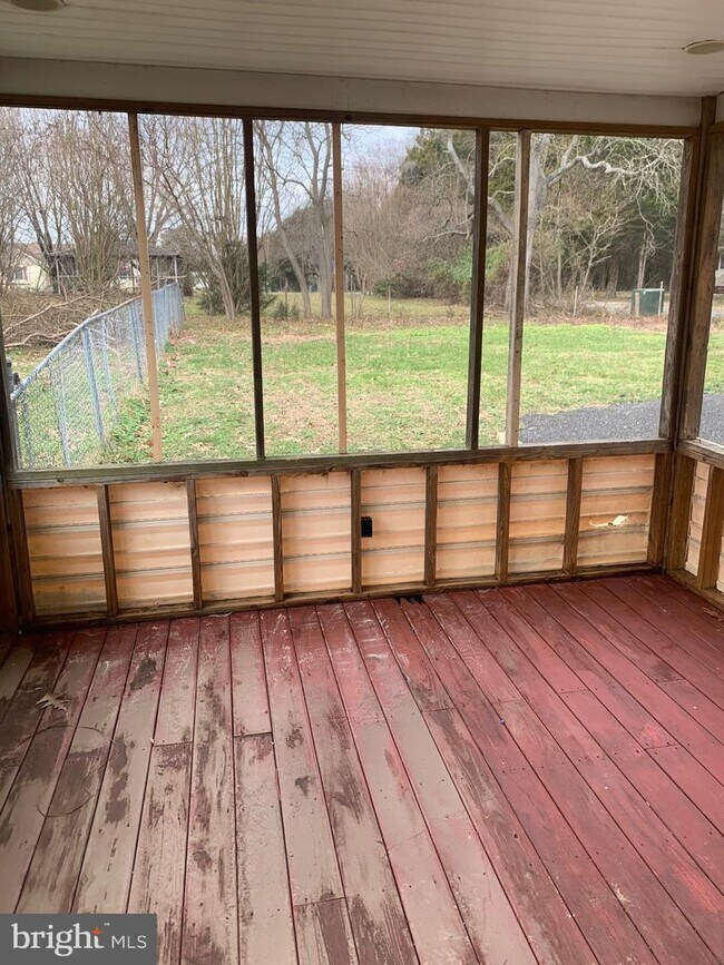 Building Photo - 36078 Carver Rd