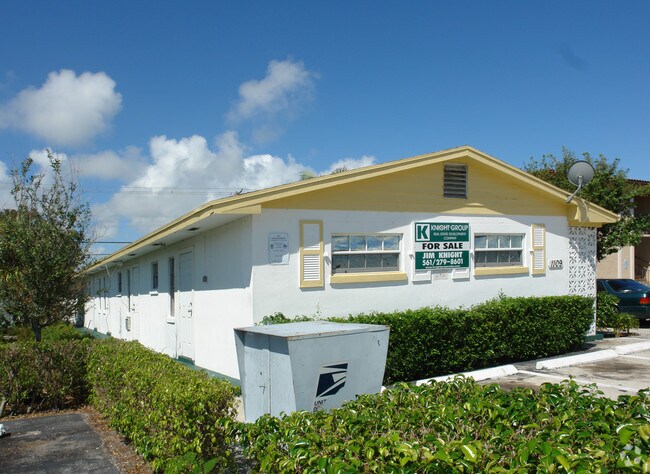 1109 -1115 S Federal Hwy - DAK Apartments