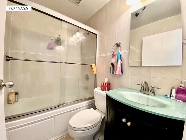 Foto del edificio - 305 W 123rd St